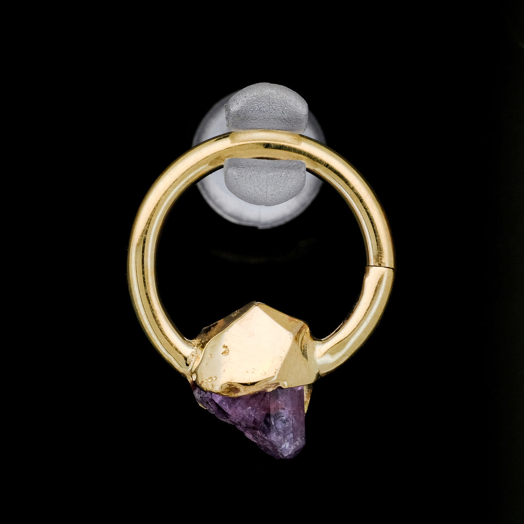 Purple Sapphire in Faceted Yellow Gold Seam Ring