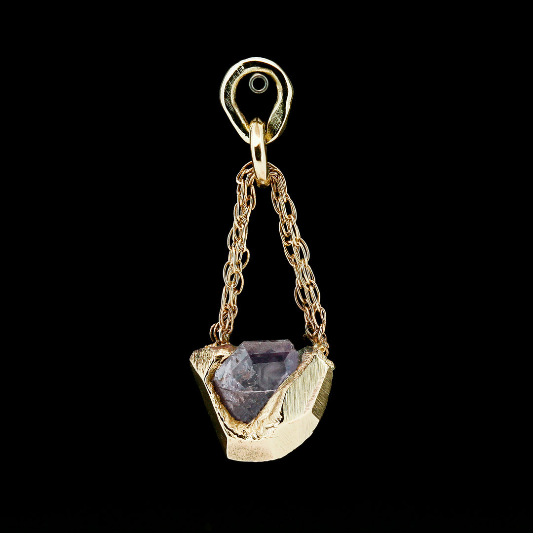 Sapphire in Sculpted Yellow Gold - Chain Charm