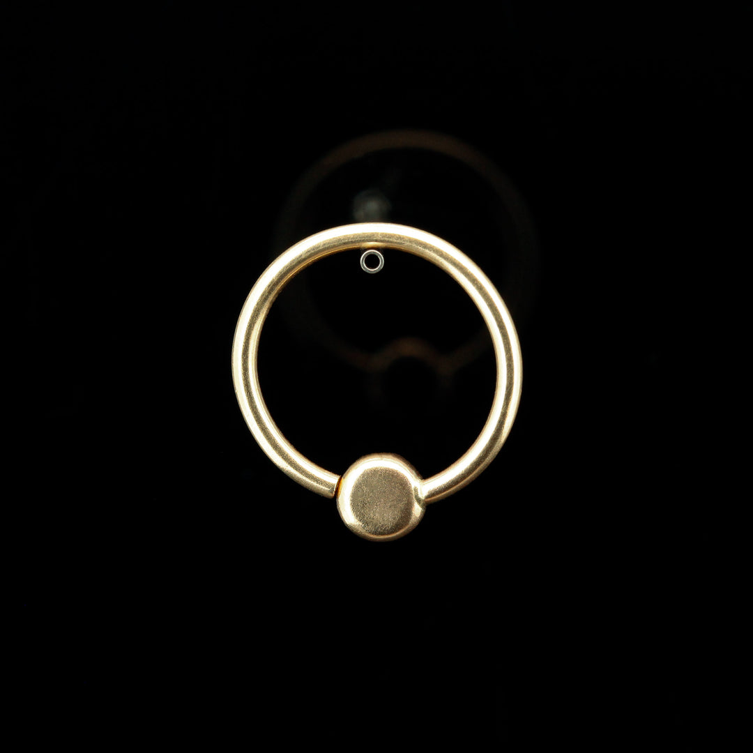 Yellow Gold Seam Ring with Onyx - Threadless end - 18ga