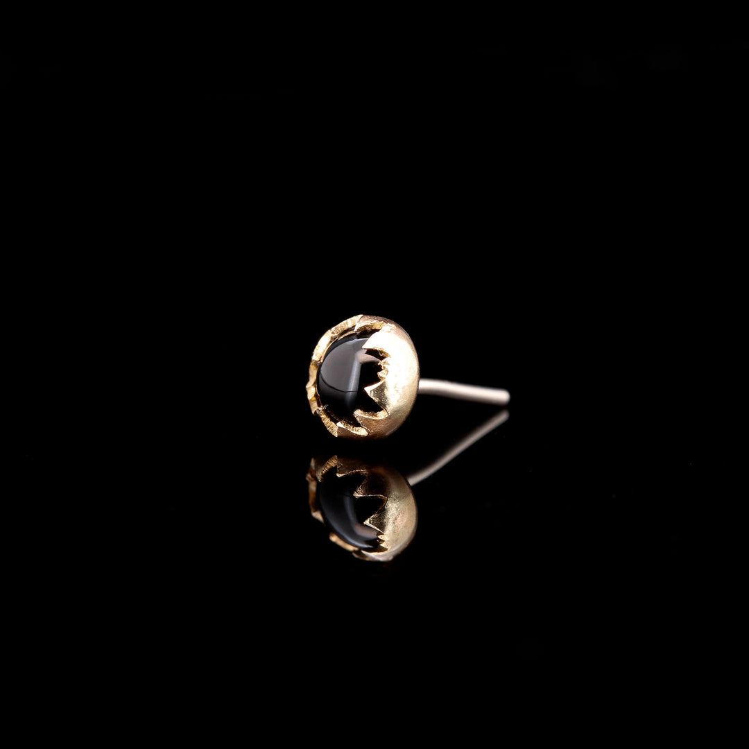 Tiny Onyx in Yellow Gold Textured Bezel - Threadless end