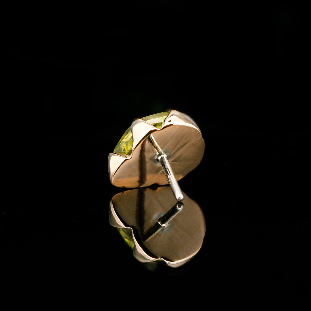 Peridot in 14kt Yellow Gold - Threadless end