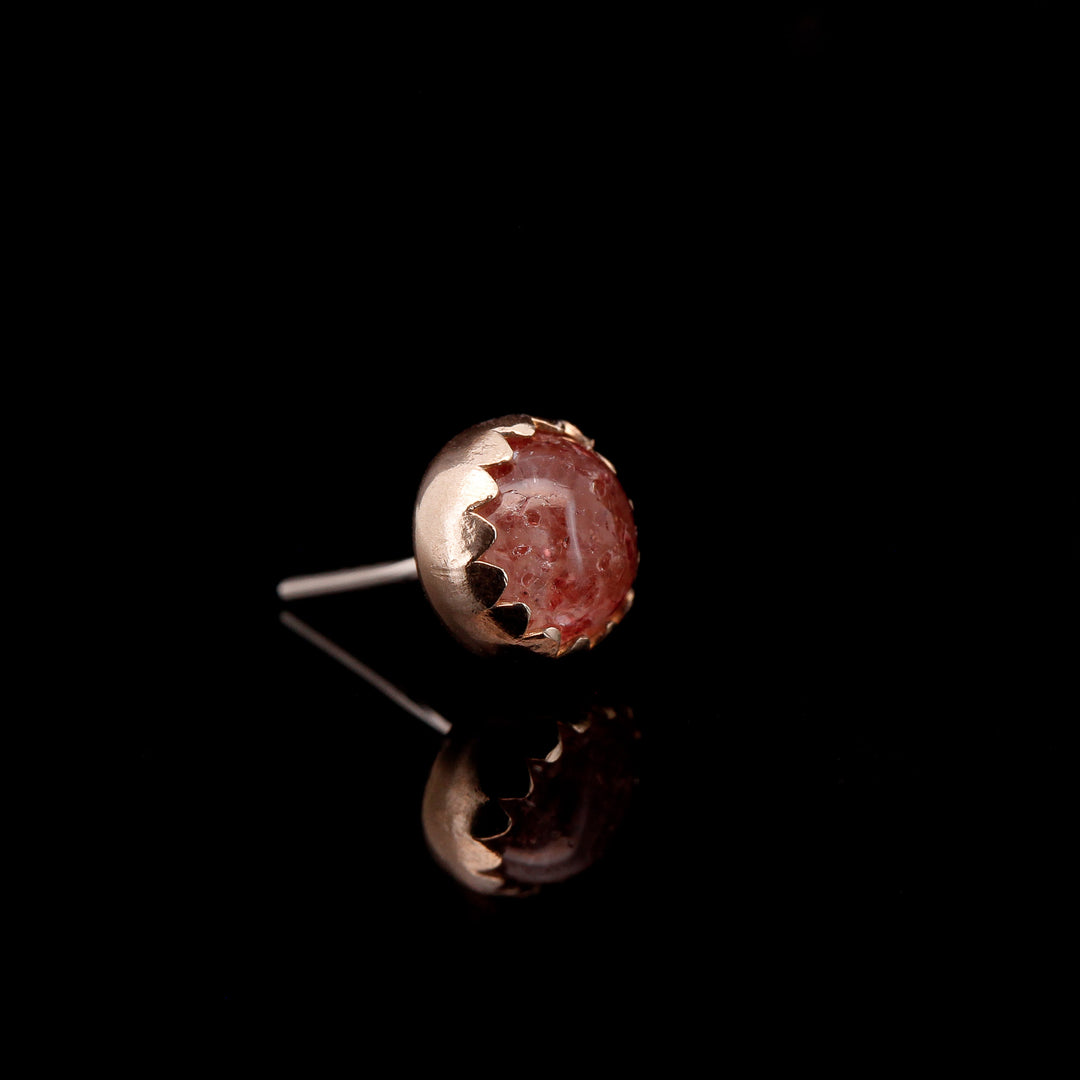 Strawberry Quartz in 14kt Yellow Gold Threadless end