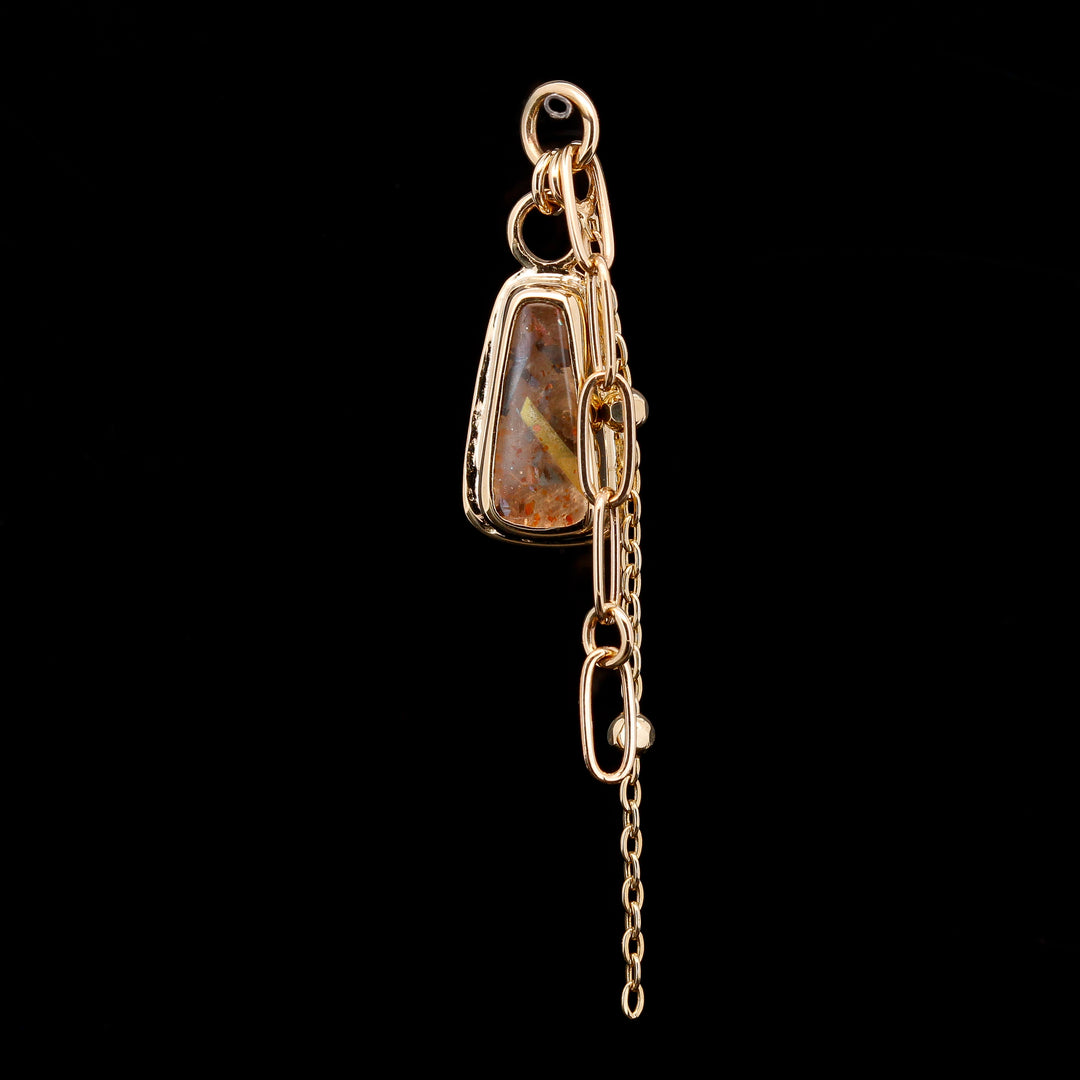 Rainbow Lattice Sunstone in Yellow Gold Sandman Charm