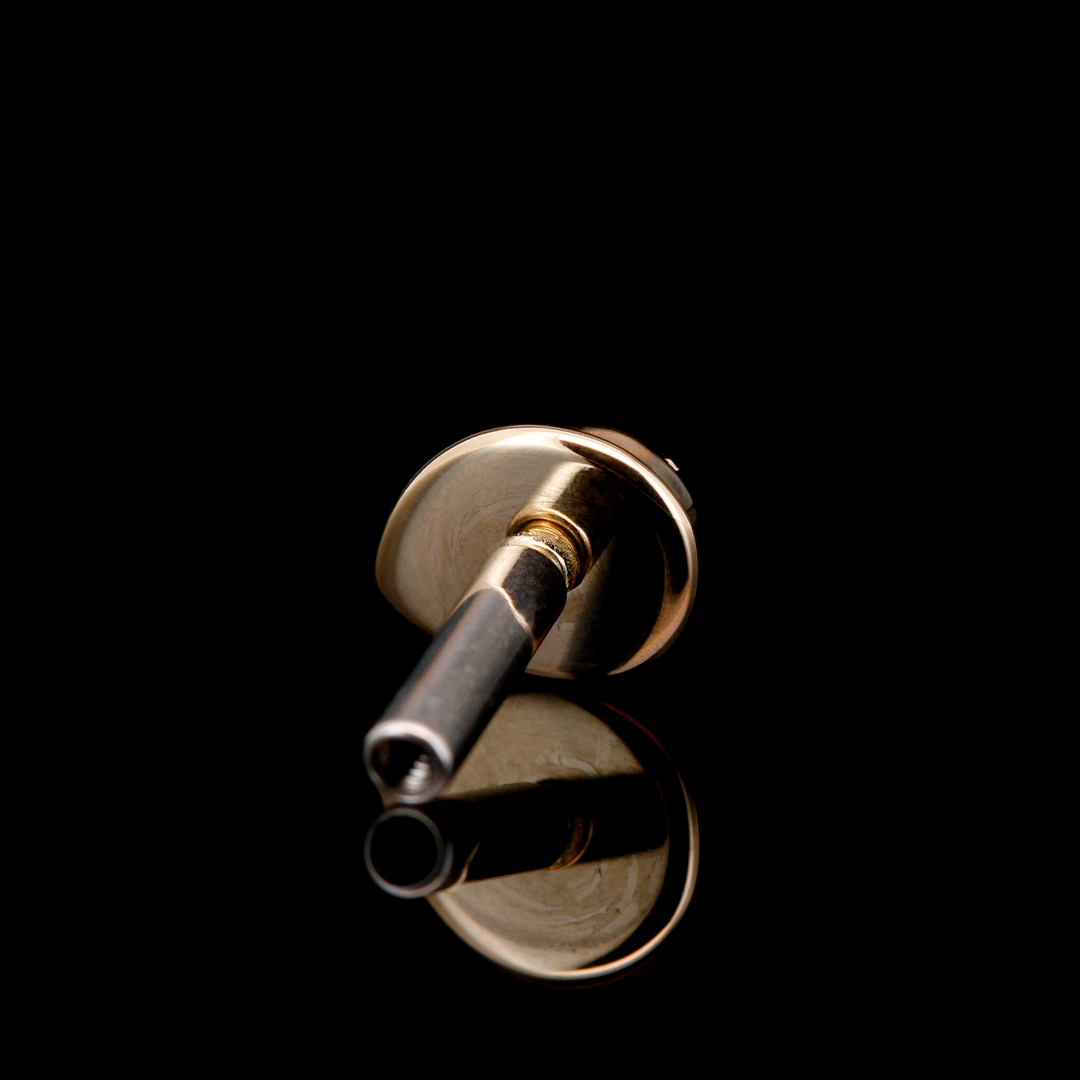 Hessonite Garnet in Yellow Gold "Rhiannon" - 14ga threaded end