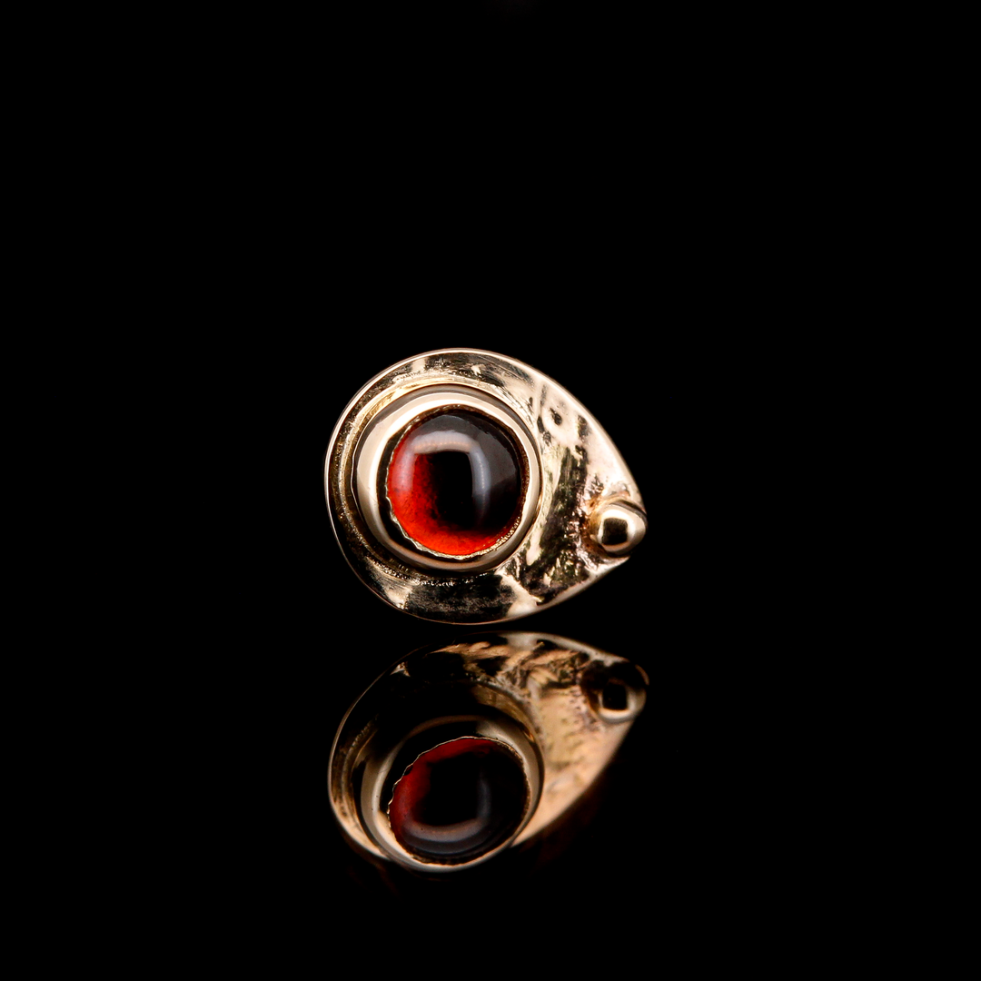 Hessonite Garnet in Yellow Gold "Rhiannon" - 14ga threaded end