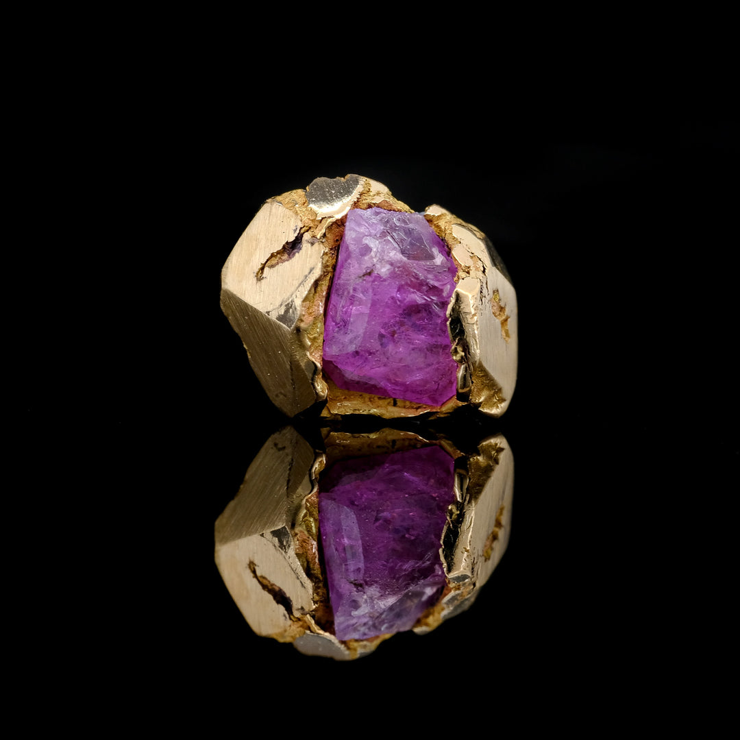 Magenta Sapphire in Faceted Yellow Gold - Threadless end