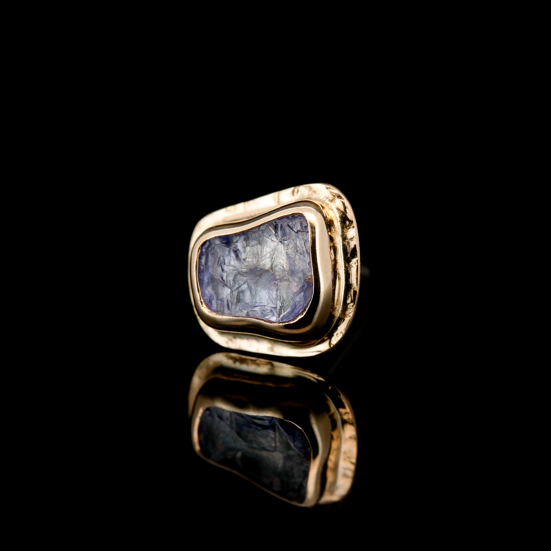 Rough Tanzanite in Yellow Gold Sandman - 14ga Threaded end